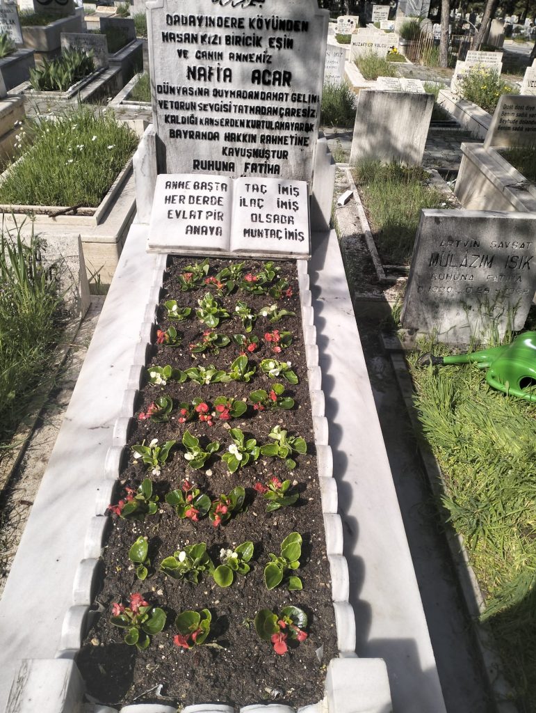 Mamak Mezar Bakımı Mermer Temizligi: Yosun Giderimi - 06 Mezar Bakım